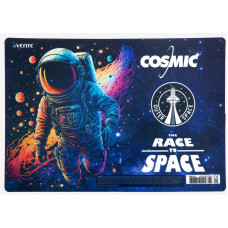 ПОКРЫТИЕ НА СТОЛ А4+ "COSMIC" ПЛАСТИК 33*23СМ ПОКРЫТИЕ НА СТОЛ А4+ "COSMIC" ПЛАСТИК 33*23СМ
